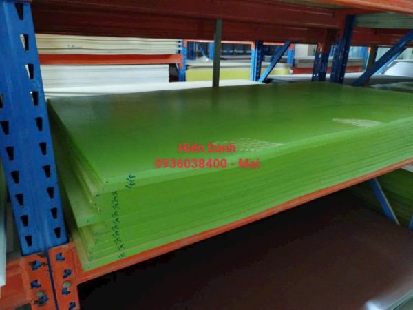 Nhựa PU tấm dày 15 ly - 15mm (1000x1000x15mm)